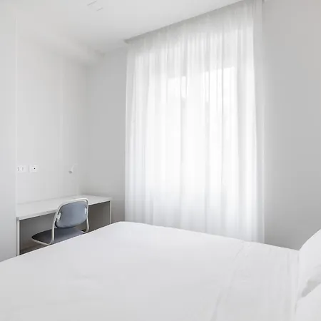 Silver Azzo Gardino N 9 Interno 4-3 * Bolonia
