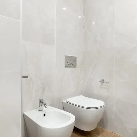 Silver Azzo Gardino N 9 Interno 4-3 * Bolonia
